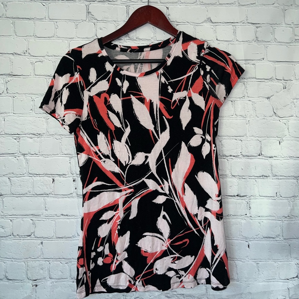 Apt. 9 Essentials Black, Cream & Orange Floral shirt size XS - Picture 2 of 9